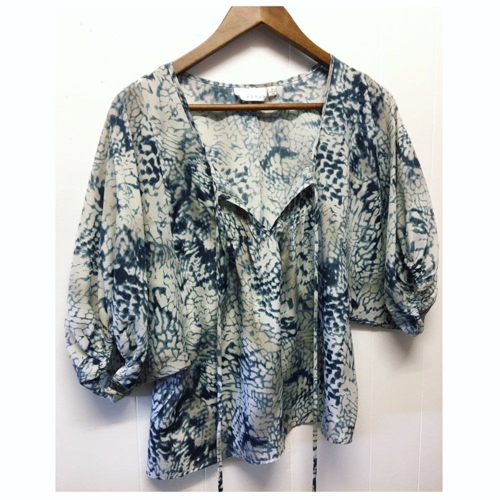 Kenar | Low Cut Tie Oversized Blouse Cute & Chic •